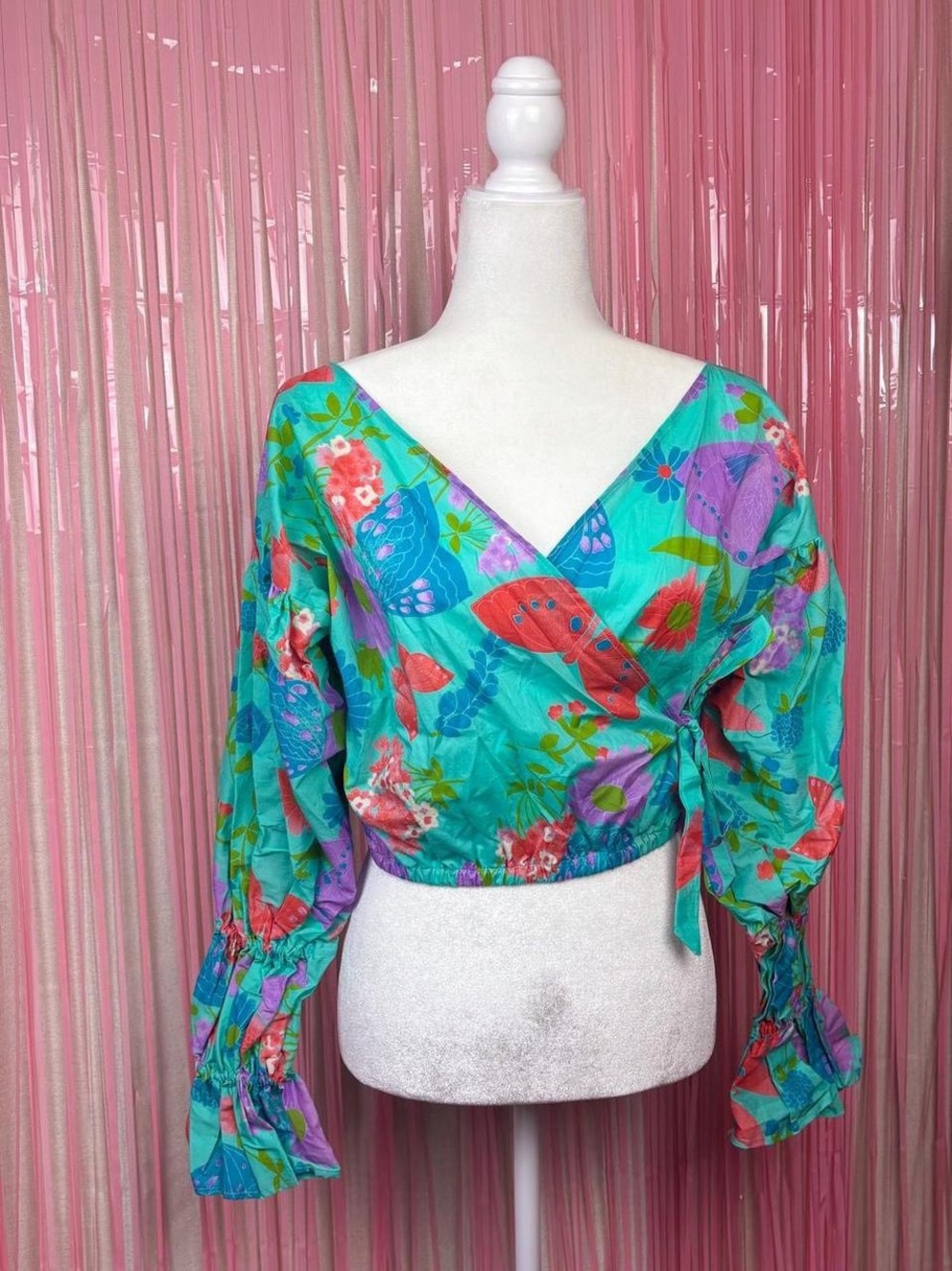NWOT OOAK Room Shop cropped butterfly top M